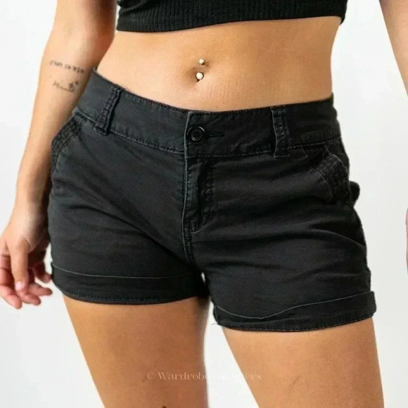 Maurices Pants - Maurices Black Mid Rise Shorts